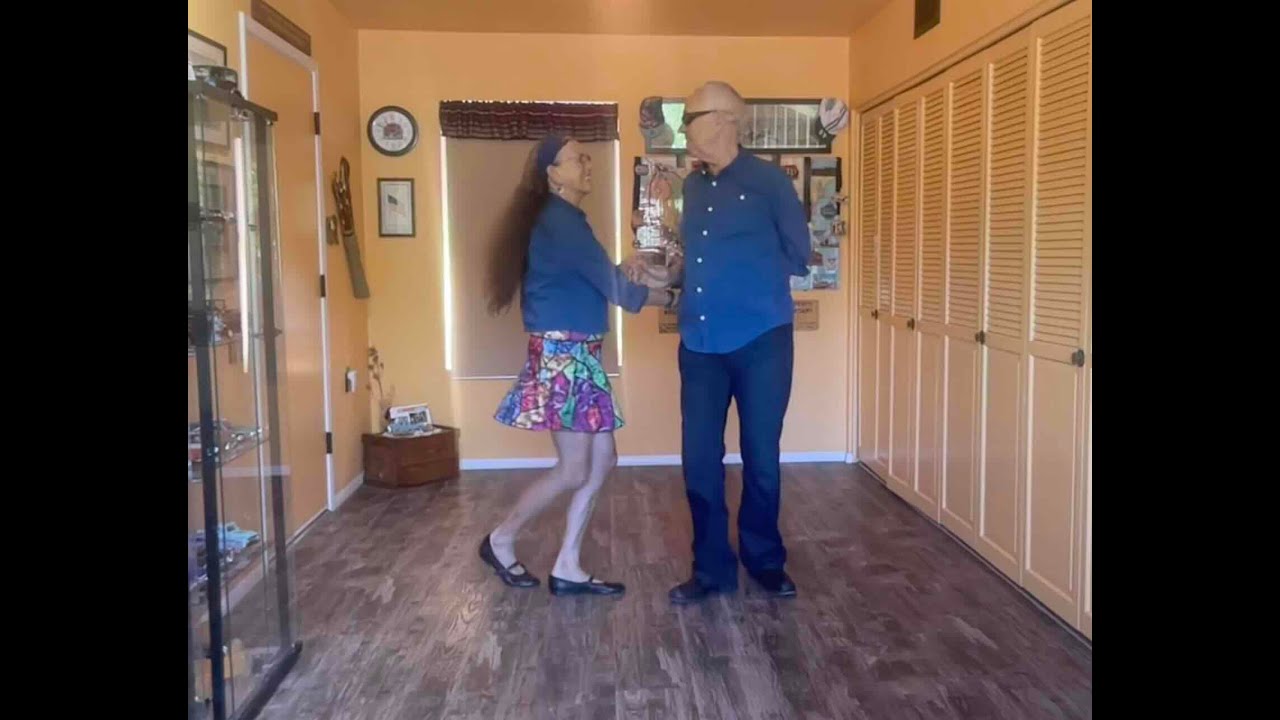 Dueling Banjos...Deliverance...Arthur SmithDancing the OneStep