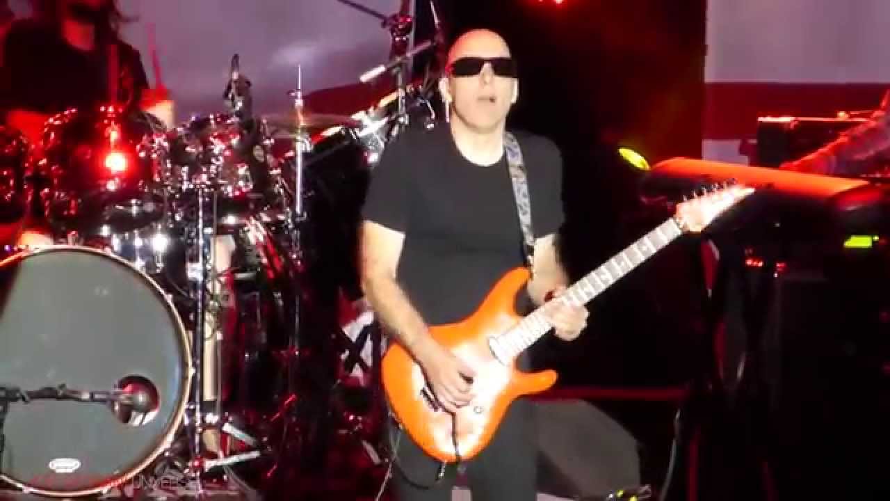 YouTube에서 Joe Satriani - Cataclysmic (Live 2015 in Netherlands) 보기 YouTube에서 Joe Satriani - Cataclysmic (Live 2015 in Netherlands) 보기