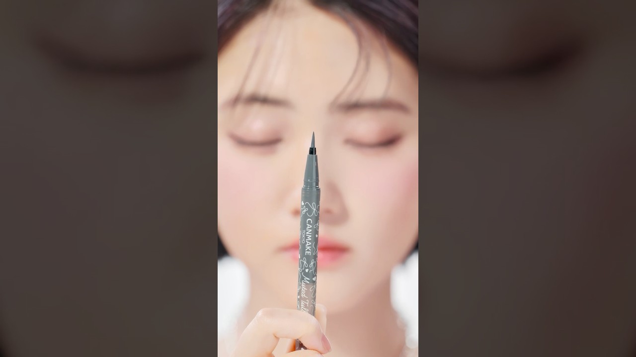 【キャンメイク公式】ミューテッドチュールライナー