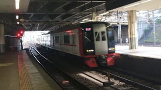 名鉄2200系2213F特急岐阜行き金山駅到着（2023年11月19日撮影）