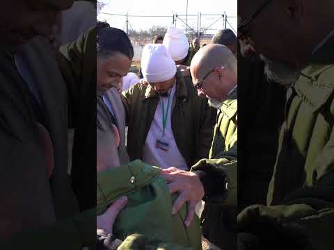 Inmate GETS OUT OF PRISON! And they all pray! #jesusreigns #lifechange #jesuslovesyou #jesus