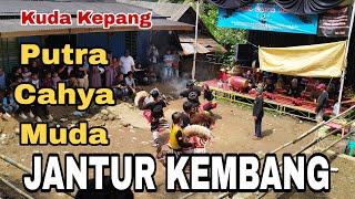 Es Lilin jantur Kembang Kuda Kepang Putra Cahya Muda Kradenan 