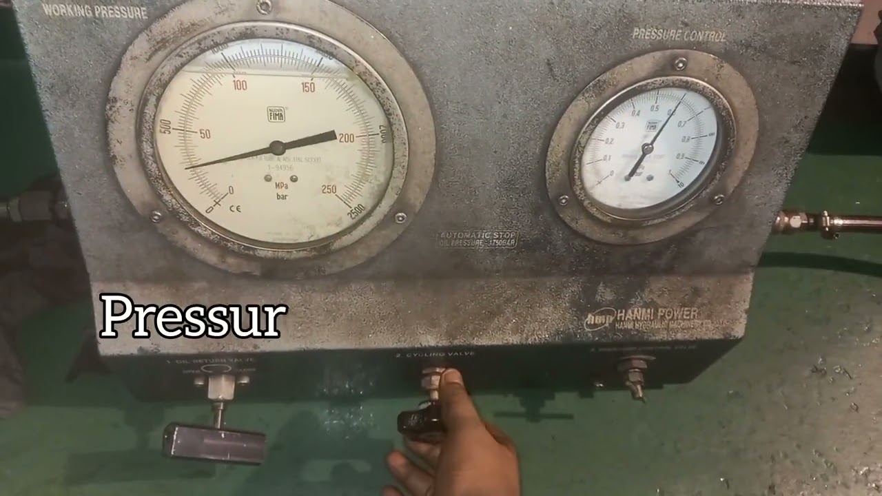 Cylinder head hydraulic tightening in ship | How to operate hydraulic jack |