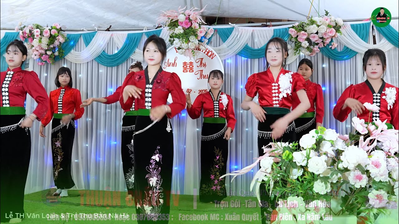 Đội múa gia đình mừng lễ thành hôn anh loan & thị thu bản nà há 