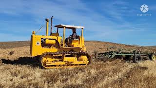 International TD 15 & TD 14 Plowing