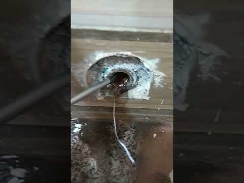 صداء مواسير الماء