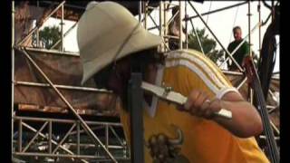 Video voorbeeld van "Les Claypool's Fearless Flying Frog Brigade  - Whamola"