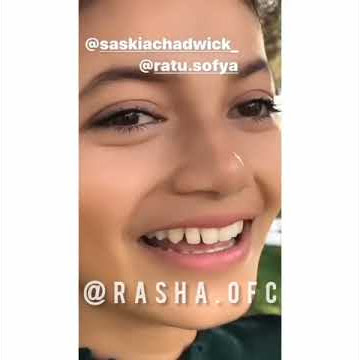 Couple DJs , Kiesha selalu setia nemenin ratu di lokasi syuting , ROMANTISNYA bikin BAPER SO SWEET