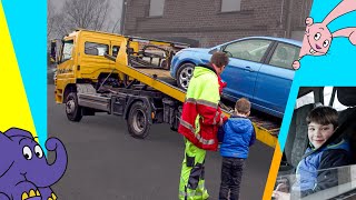 Moritz und die Maschinen: Auto abschleppen mit dem Abschleppwagen | Der Elefant | WDR