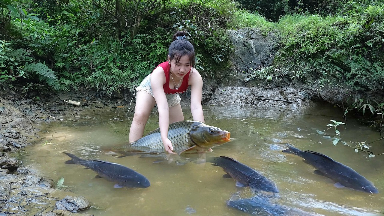 Beautiful Girl’s Incredible Fishing Day, Girl’s Skills Catch A Lot Of ...