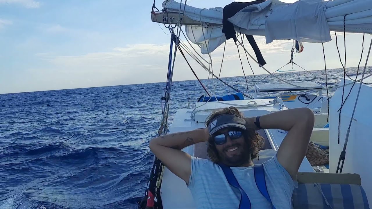 Le calme avant la tempête Transat Atlantique nord #11 sur pahi 31 wharram catamaran