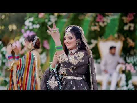 Kikaran day phoola da | Bride dance | Reeha Khan Photography