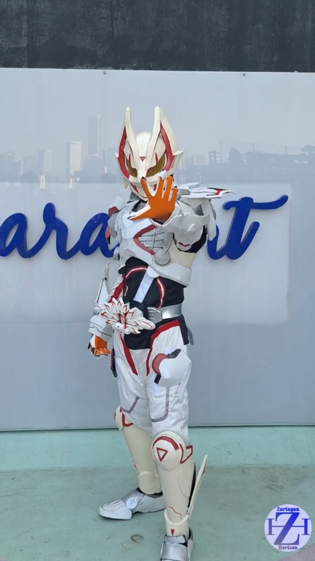 Henshin Pose Kamen Rider Geats Geats IX (without wings) Cosplay