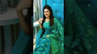 #selfy #dheradherase #shortsfeed #shareelovers #shortsfeed # #saree #lifeisbutadream #song #love