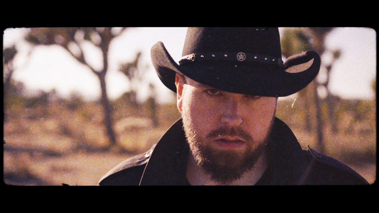 In The Desert – The Gunslingers