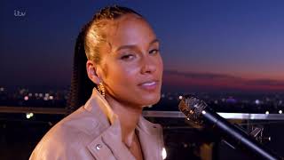 Alicia Keys - Love Looks Better (rooftop performance)