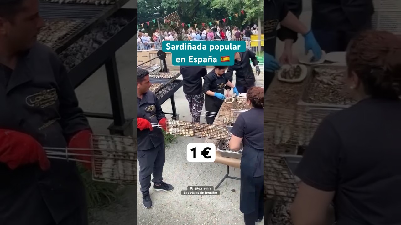 Sardiñada en Galicia - Fiestas de San Juan en España 🇪🇸 #shorts