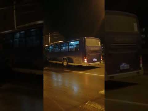 Пассажирский автобус попал в аварию в Южно-Сахалинске