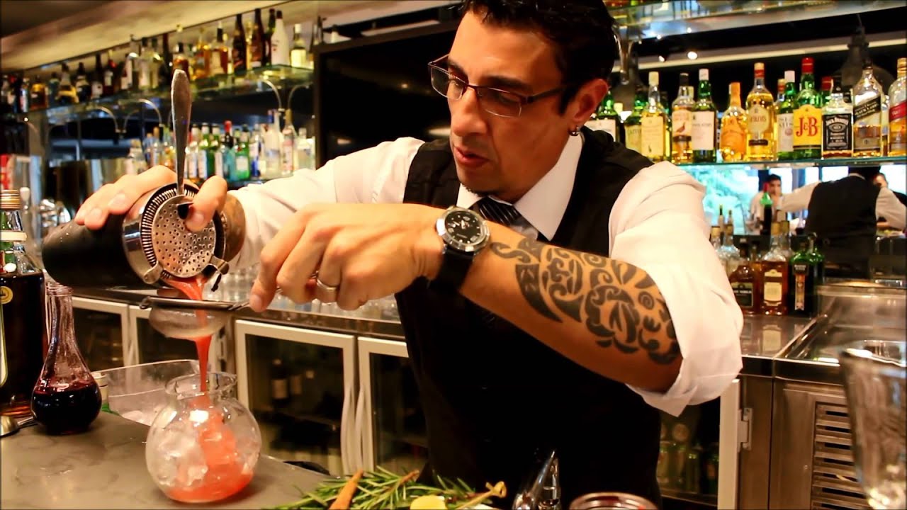 humor or humour DRINKS | Aprenda a fazer um drink exótico com cachaça