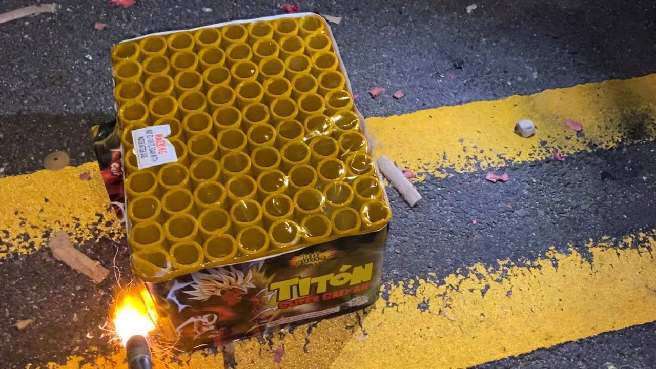 super saiyan 80 shots double break #firework #fireworks #pyro - YouTube