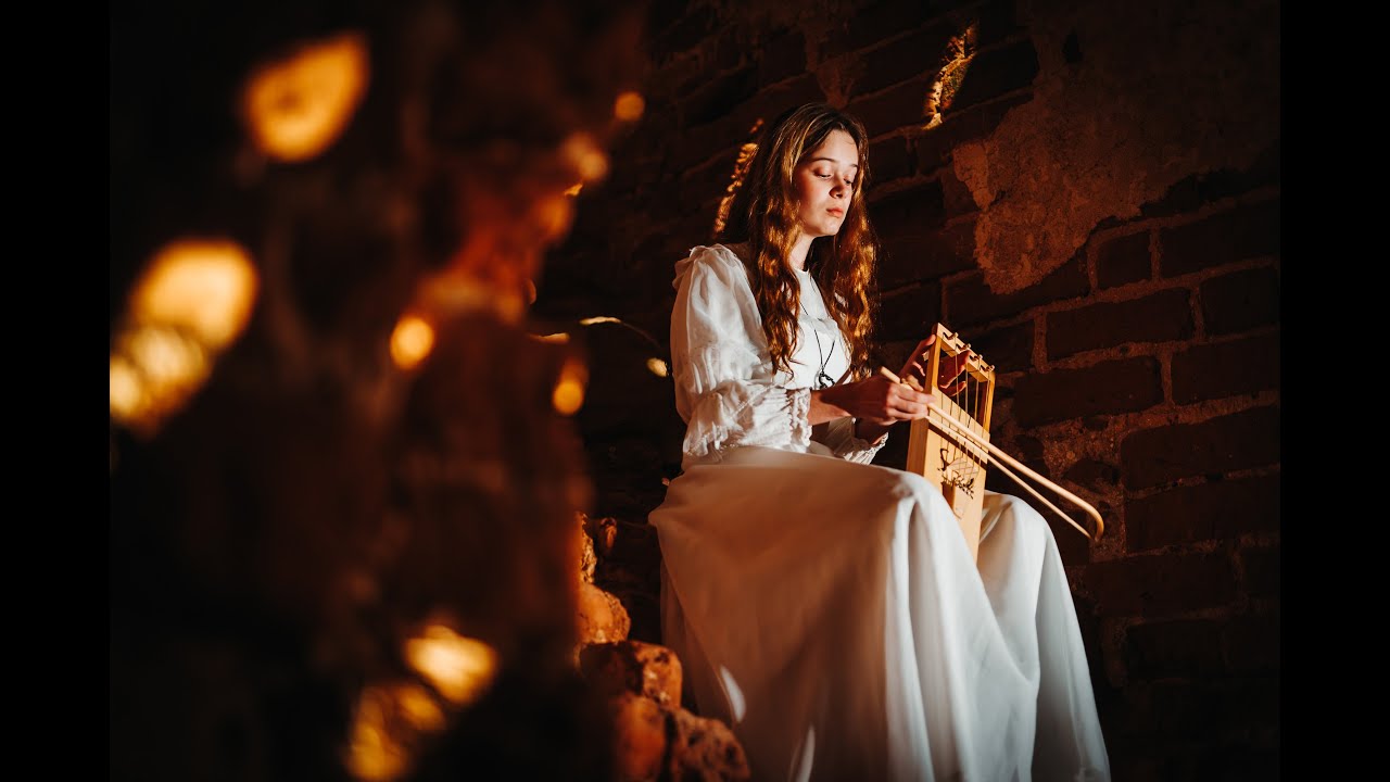 Maatasa - Mina, kurblik neiu