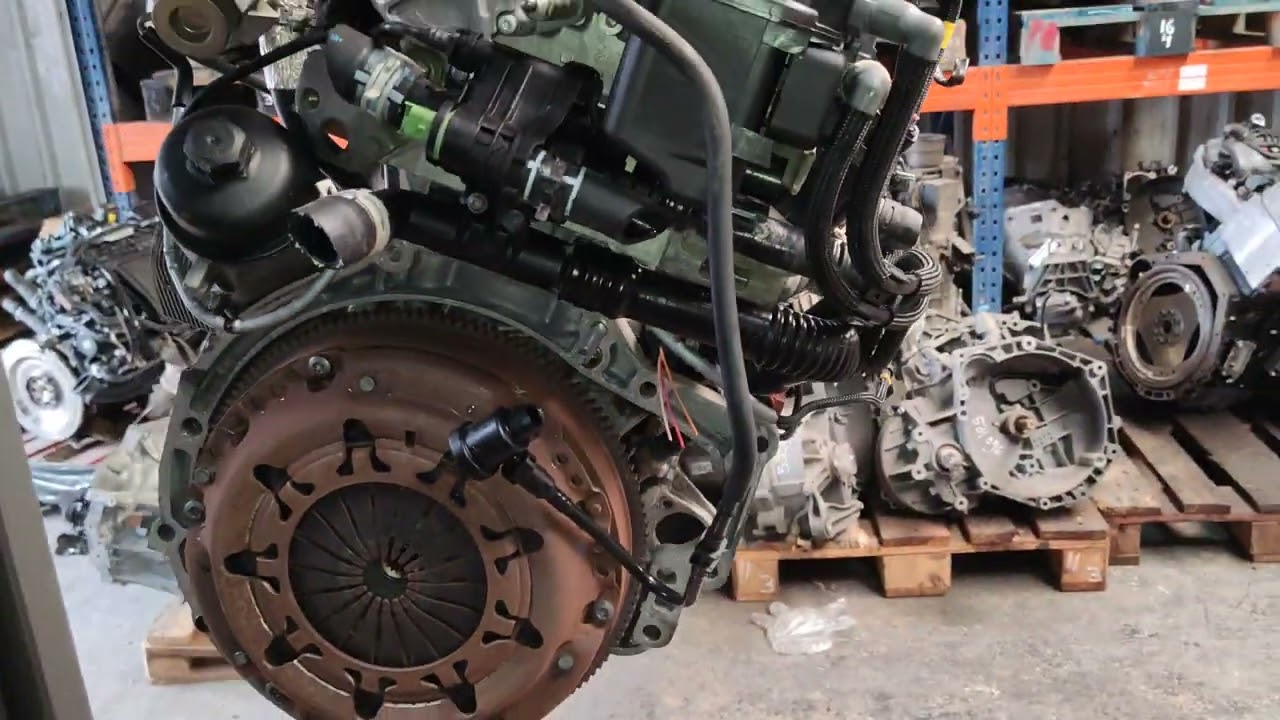 Motor completo Citroen Xsara Picasso 1.6 HDI del año 2004 con referencia 9HX. Numero de pieza 562755