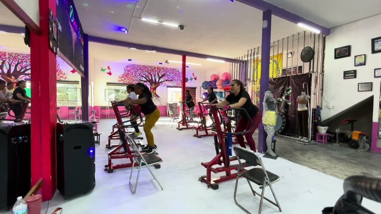 Cardio Escaladora Instructor Gloria Murillo Glomur Dance