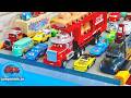 Disney Pixar Cars ☆ たくさんのトミカカーズが坂を走って水に落ちちゃう♪