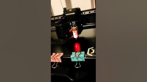 la mia Artillery sidewinder x1 con guide hiwin in movimento