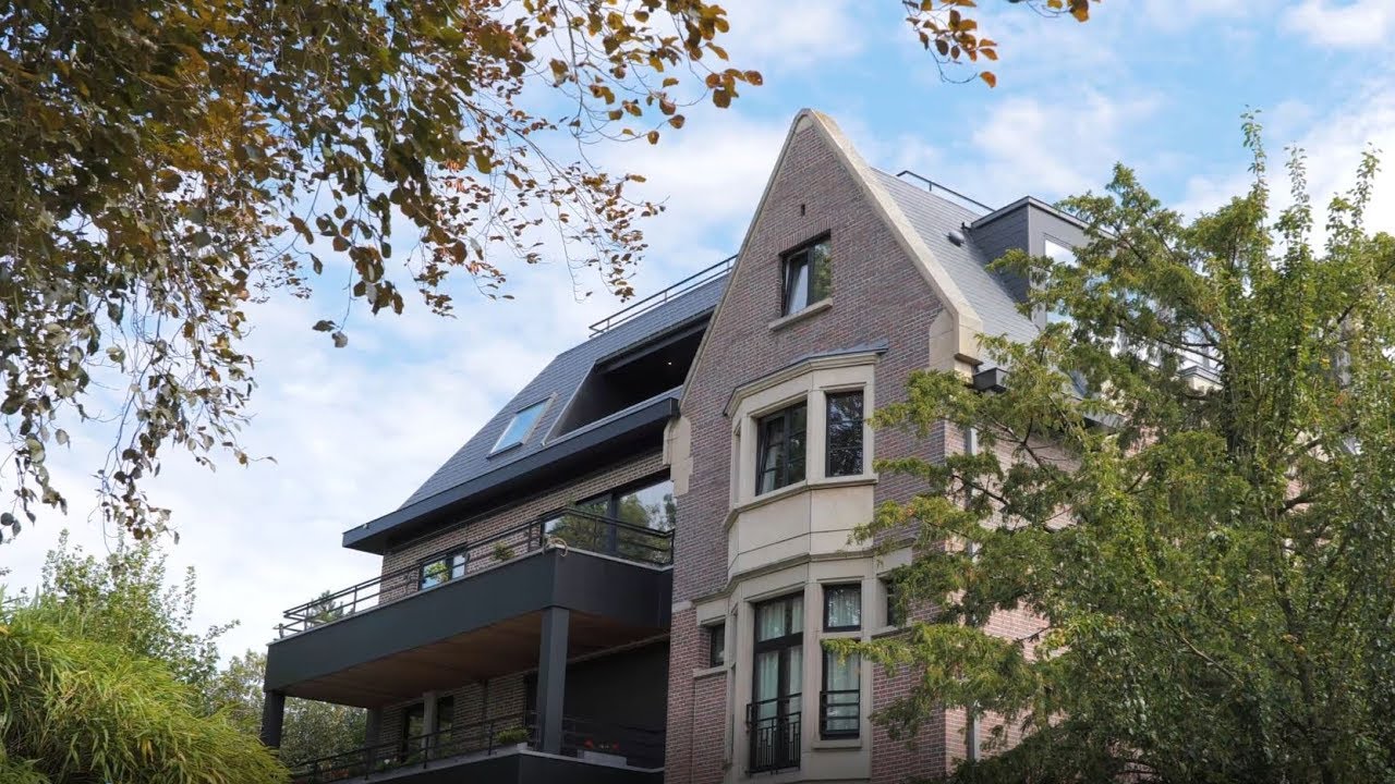 PENTHOUSE in the capital of EUROPE - Real Estate 4K Video Tour