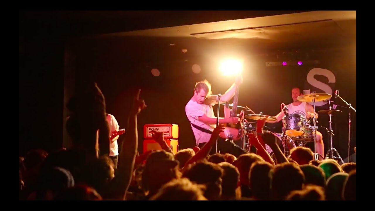 Watch LUCA BRASI - Aeroplane (OFFICIAL VIDEO) on YouTube Watch LUCA BRASI - Aeroplane (OFFICIAL VIDEO) on YouTube
