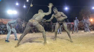 Beuré Djiné Koké Vs Lion Barry À Diofior Darou Manguier Le 20 Mai 2024