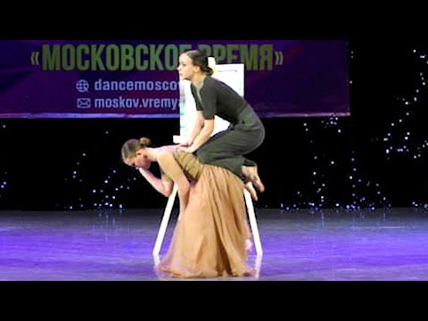 Vídeo: Criativa Katya Dobryakova e suas coleções brilhantes