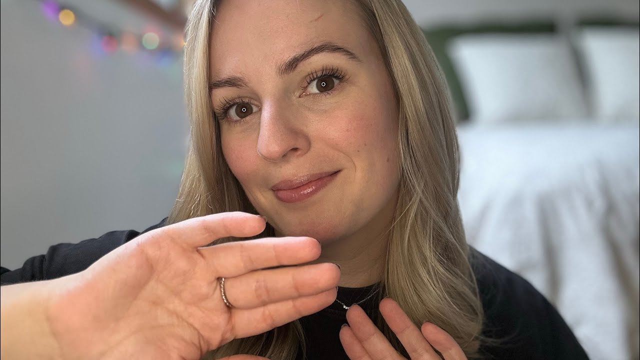 ASMR | Hand movements and whisper ramble to put you to sleep 🫱🏼🎙️😴