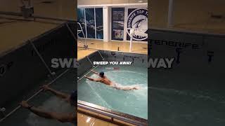 This Pool Won’t Let You Move Forward 👀 (@clem_secchi)