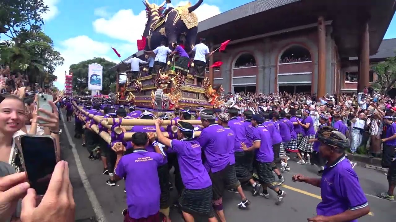 Cremation ceremony of member Ubud royal family - Ubud - Bali - Indonesia 🇮🇩
