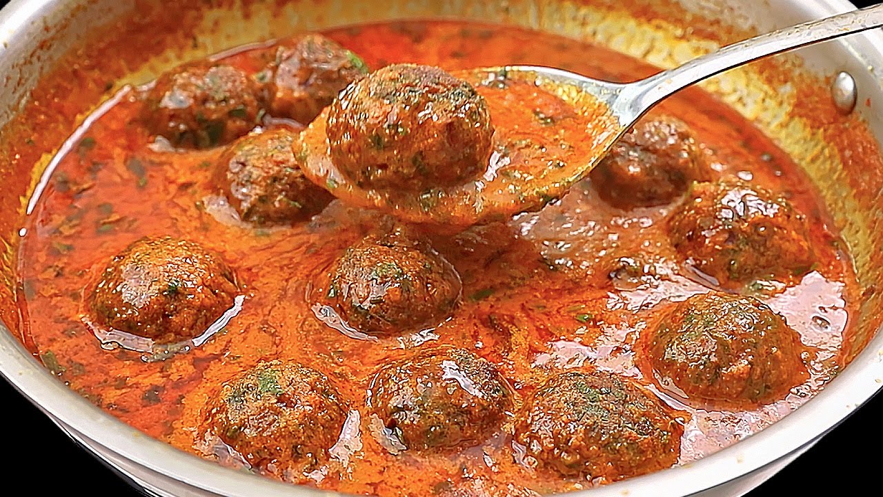 Spinach paneer kofta curry