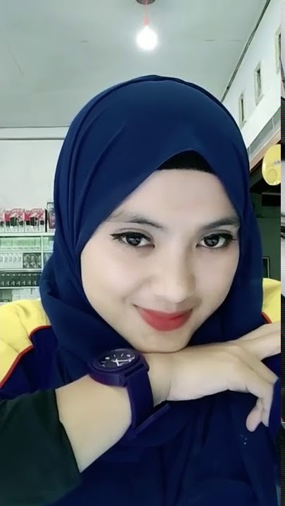 Story wa*jilbab hitam menggoda