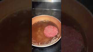 Download Lagu Delicious “WATER BURGERS” would you try this? #juicyburger #quickmeals #burgers MP3