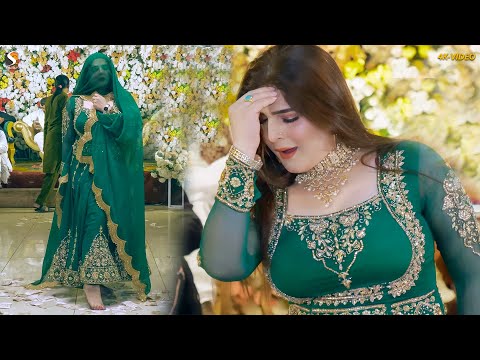 Tawaif Kahan Kisi Se Mohabbat Karti Ha , Chahat Baloch Mujra Dance Performance 2024