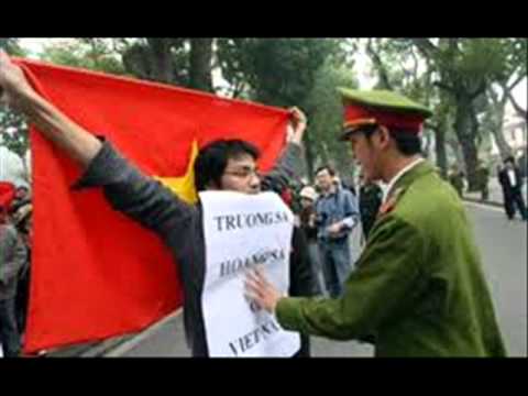 Video Hà nội đi đêm với Trung Quốc về Biển Đông ? wmv - youtube