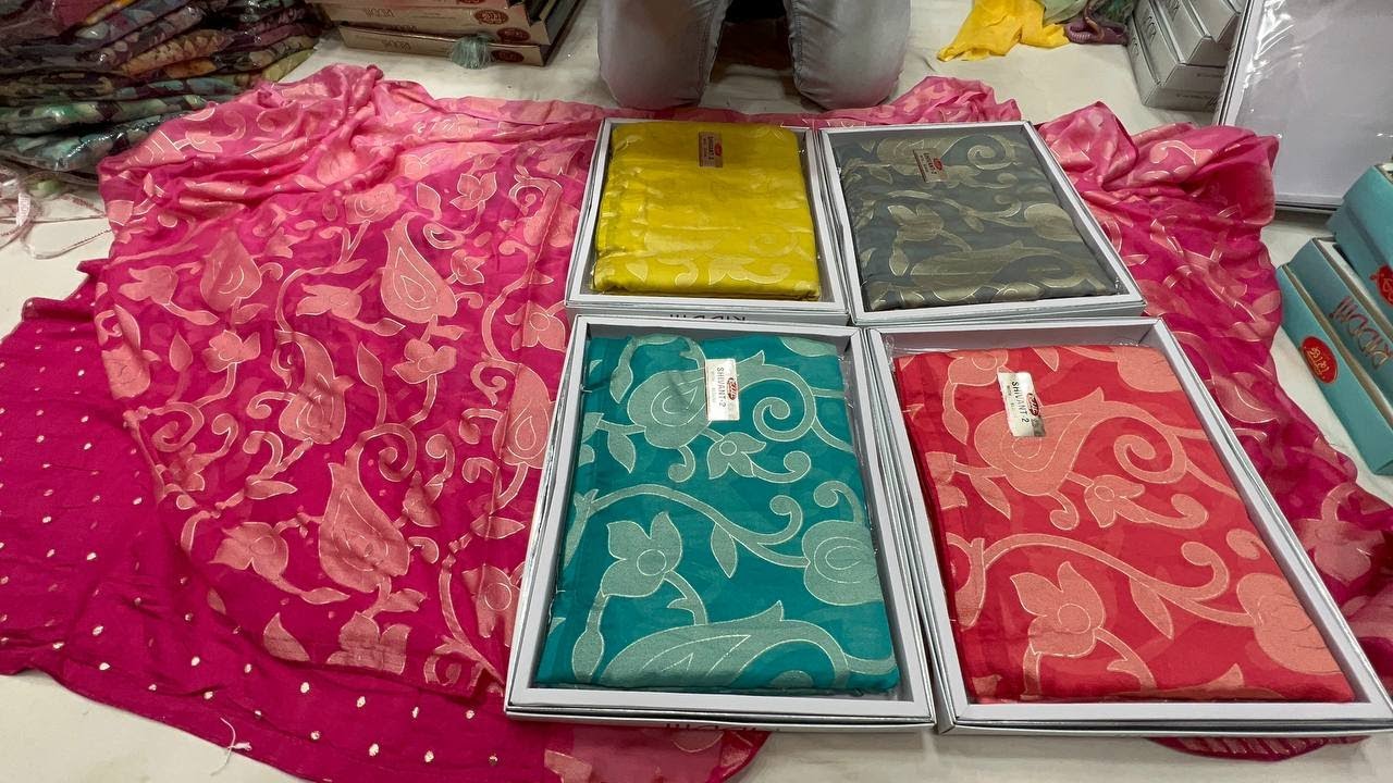 Starts 250/-  || Chickpet wholesale Fancy sarees shops | single saree courier available