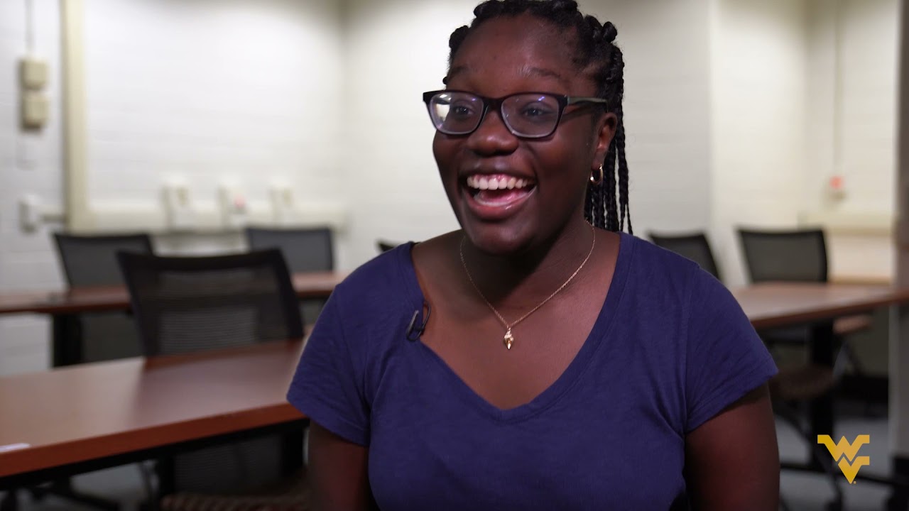 Pathologist's Assistant - Meet Ariel Roddy! - YouTube