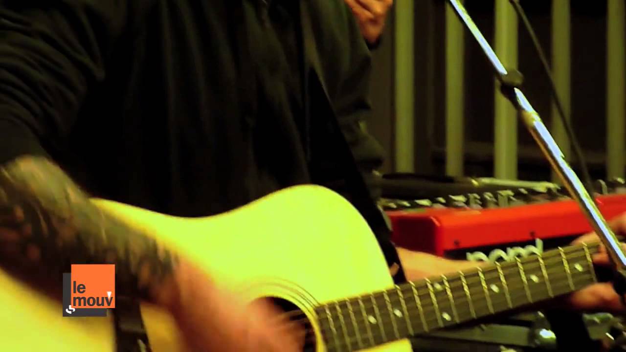 Watch RadioSofa - Fuzzy en live sur le Mouv' on YouTube Watch RadioSofa - Fuzzy en live sur le Mouv' on YouTube