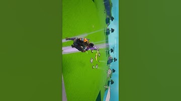 Sorry about the twitch pause button I was screen recording my twitch stream but omg that was insane