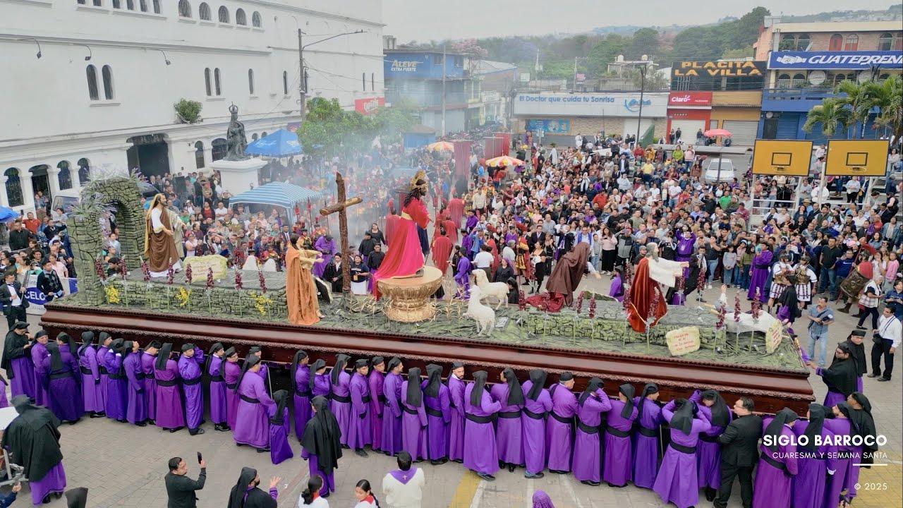 Salida procesión Jesús de Trujillo 2025