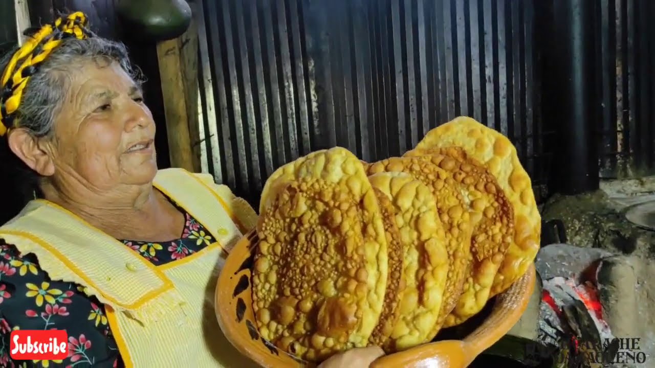 Tía María, una gran cocinera tradicional de su pueblo, hoy preparo Atole de pinole y Buñuelos!