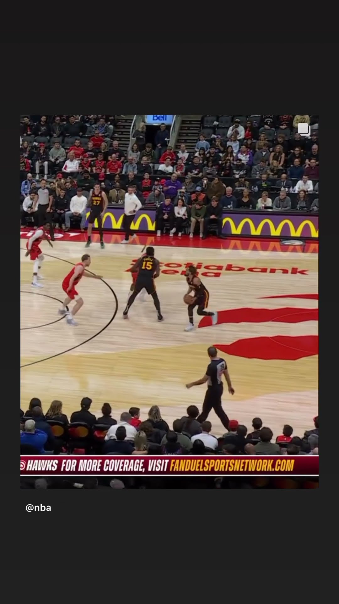He’s on it tonight #hoodnews #traeyoung #atlantahawks #raptors #basketball #omg #how #wow #sports