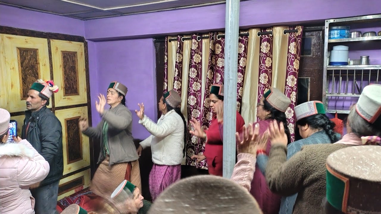 Nane no 1 amita negi kinnauri dance 