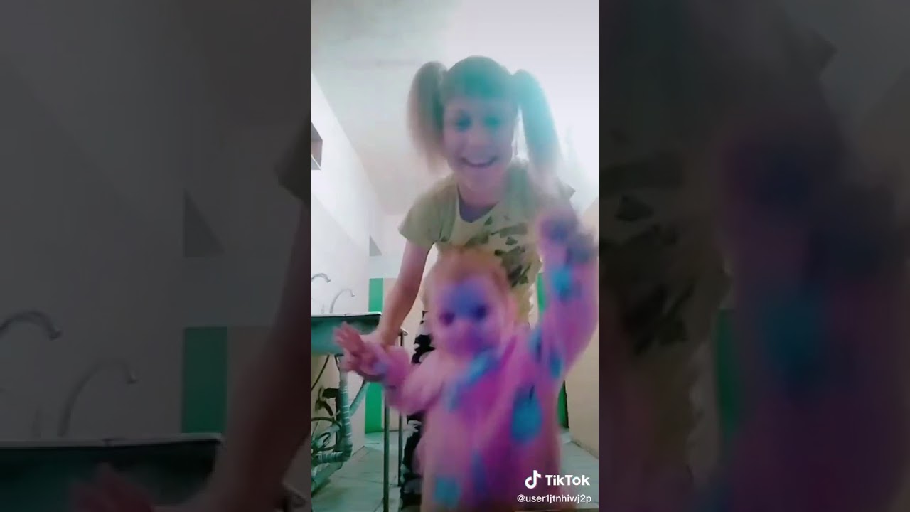 Карина и даша